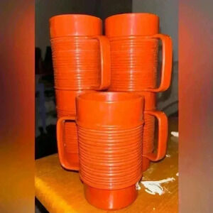 Vintage Rubbermaid stacking camping cups